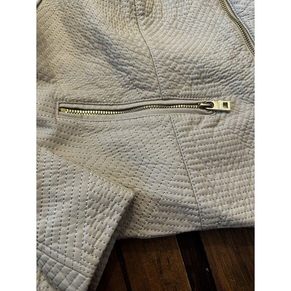 Andrew Marc New York Faux Leather Moto Jacket Ivory Size XL Edgy Sleek - Picture 6 of 16